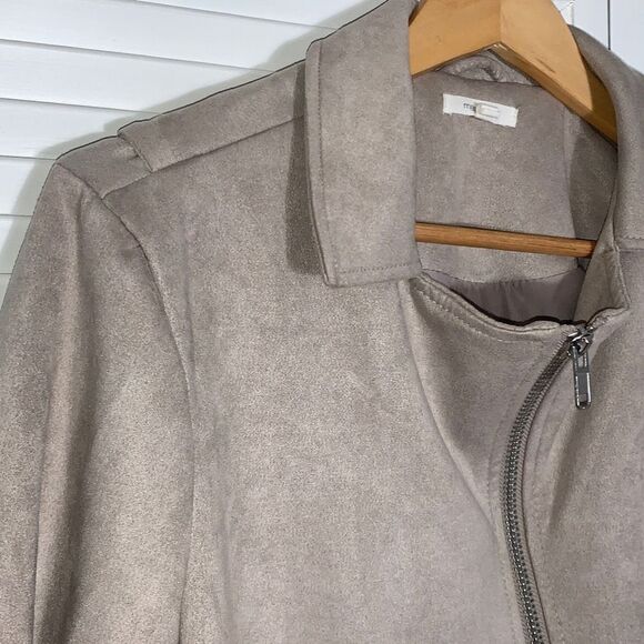 Maurice’s Faux Suede Beige Zip Up Jacket Size Large - Picture 2 of 15
